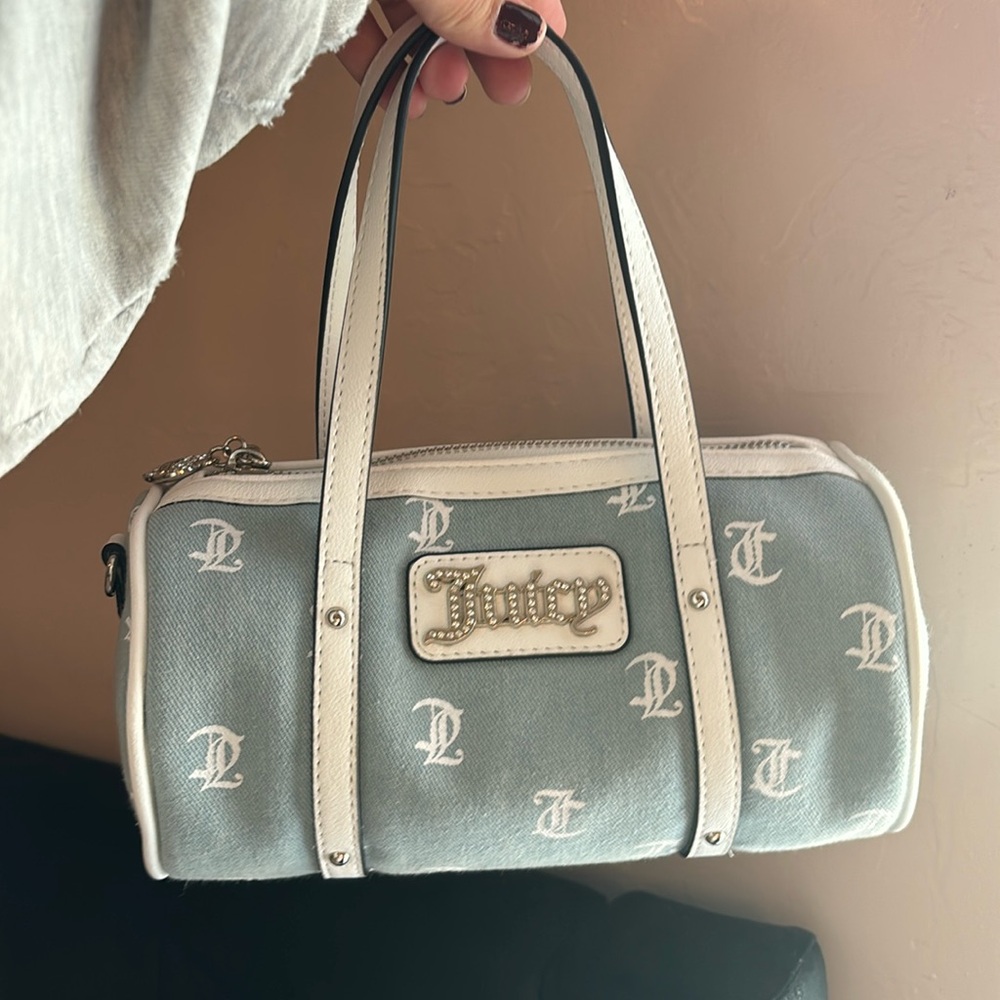 Juicy couture barrel bag
